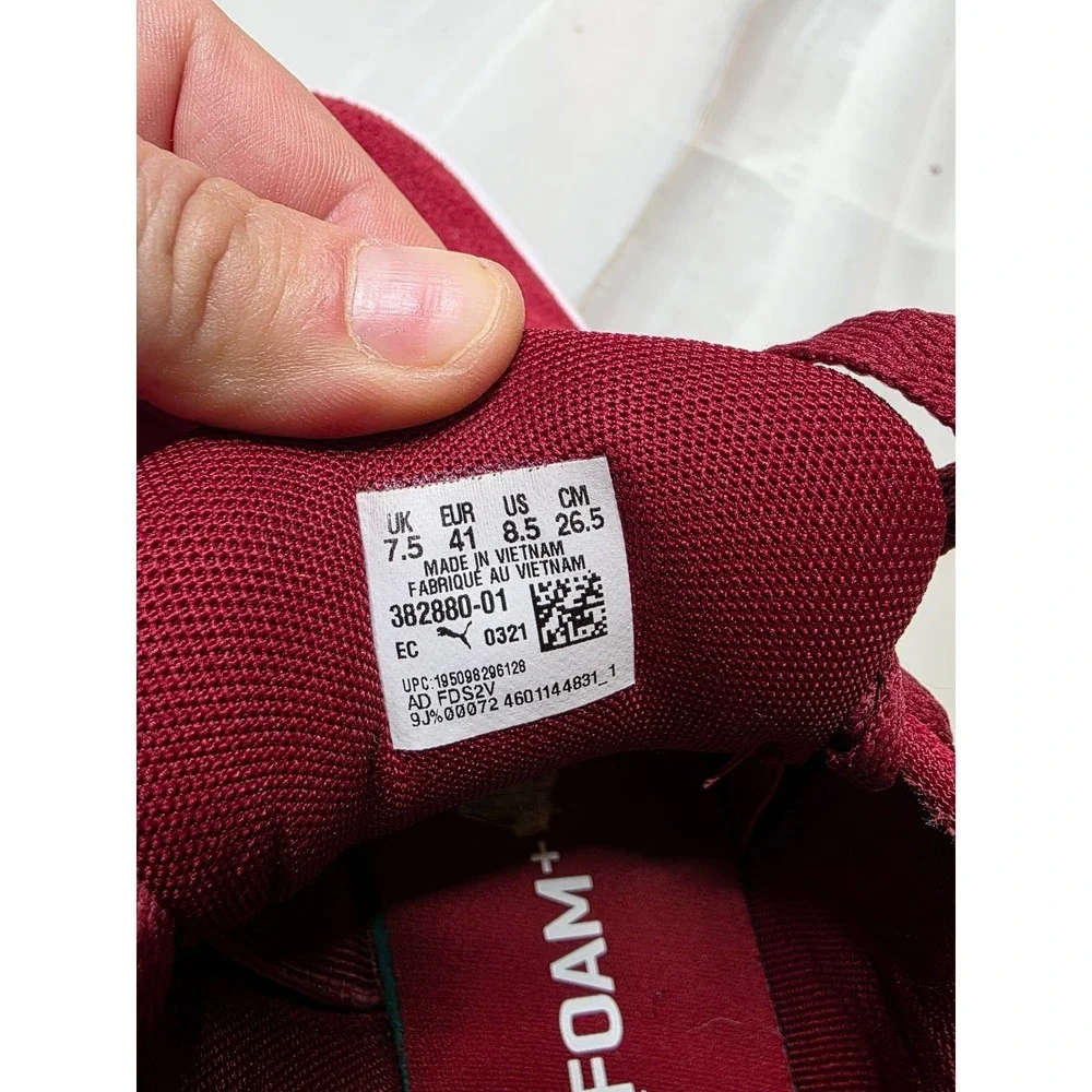 Puma Smash v2 Burgundy Suede Low Top Sneakers Mens‎ 8.5 382880-01 Maroon White